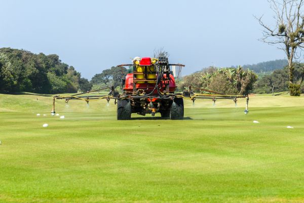 Golf Course Lawn Care in Middleburg