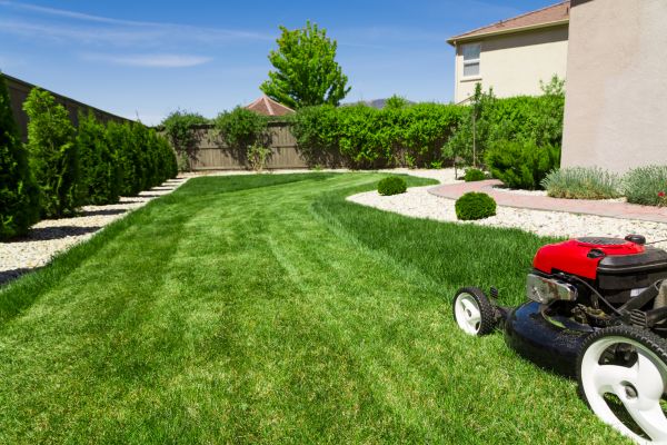 Residential Lawn Mowing in Middleburg
